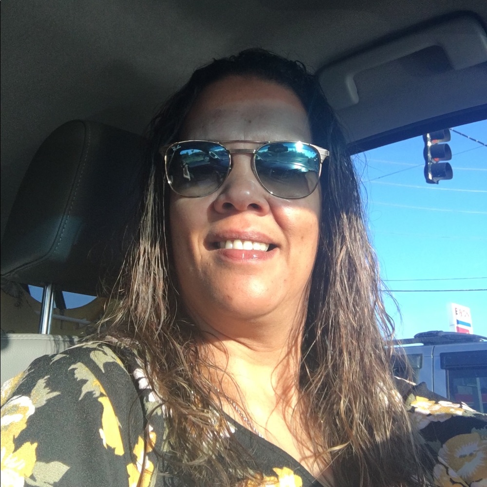 Meet your Posher, Renelle